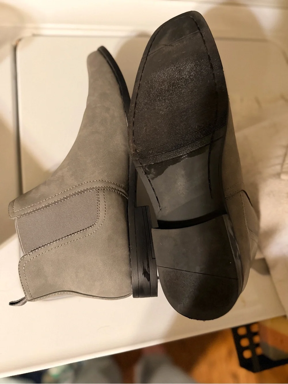 Perry Ellis Men's Gray Suede Chelsea Boots - Sleek Slip-On Style